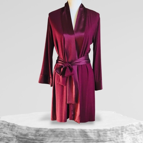 Josie Natori Silk Essential Wrap Robe - Picture 10 of 11